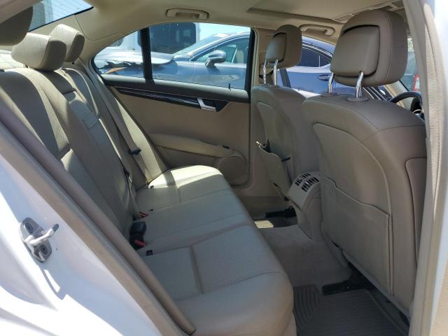WDDGF4HB0EG242916 Mercedes-Benz C 250