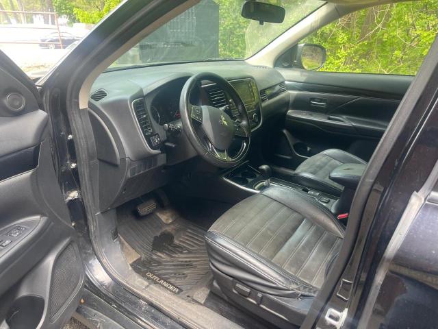 JA4AZ3A30KZ013246 Mitsubishi Outlander Se
