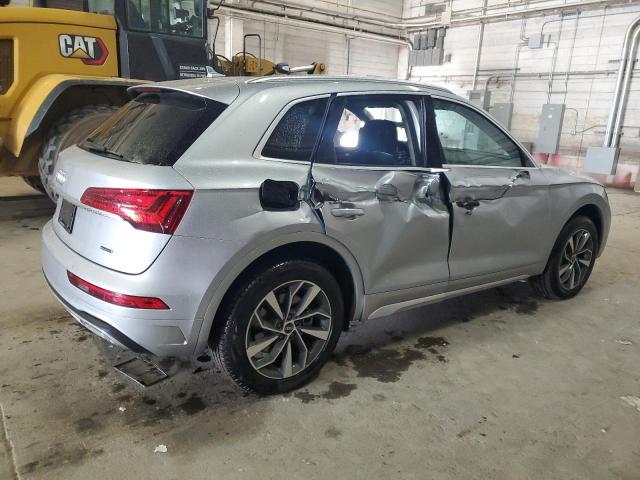 WA1BAAFY2M2024040 Audi Q5 Premium Plus