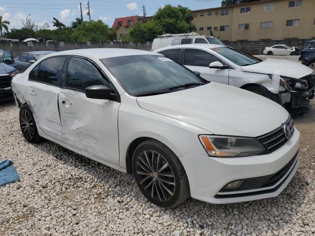 3VWD17AJ5GM418492 Volkswagen Jetta Sport