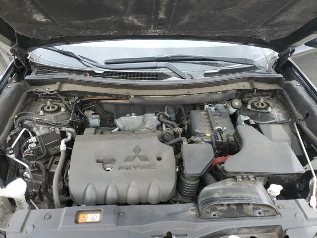 JA4AZ3A31LZ029778 Mitsubishi Outlander Se