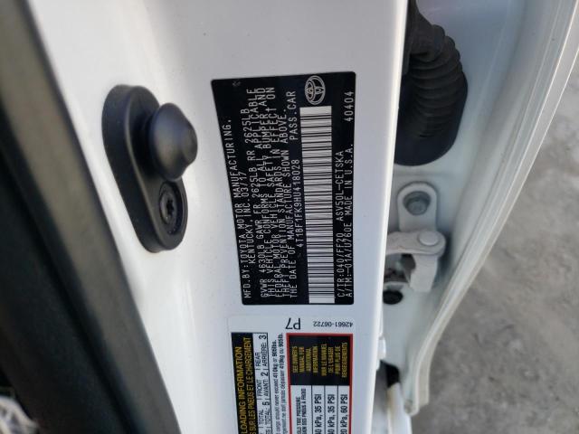 4T1BF1FK9HU418028 Toyota CAMRY LE