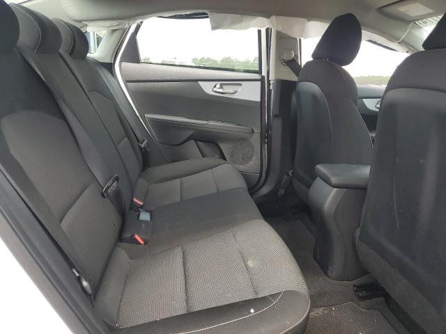 3KPF24AD7RE706156 KIA FORTE LX