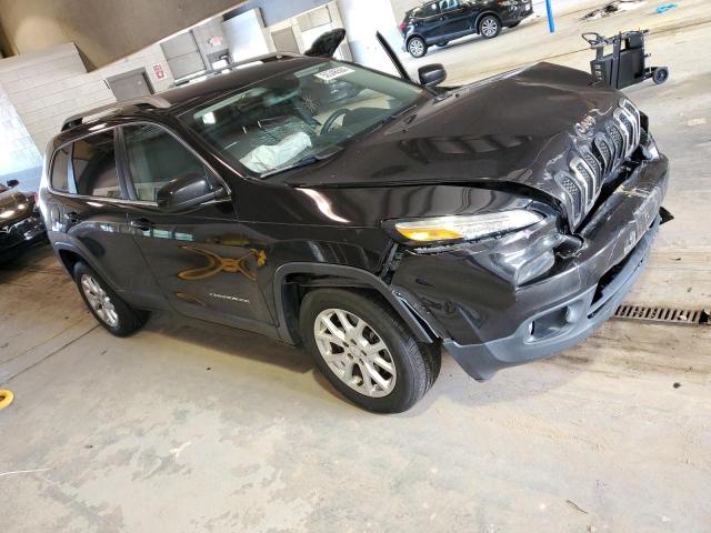 1C4PJLCB2GW113790 Jeep Cherokee Latitude