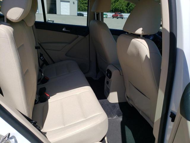WVGBV7AX4HK008063 Volkswagen TIGUAN S