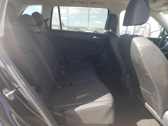3VV2B7AX6KM132933 Volkswagen TIGUAN SE