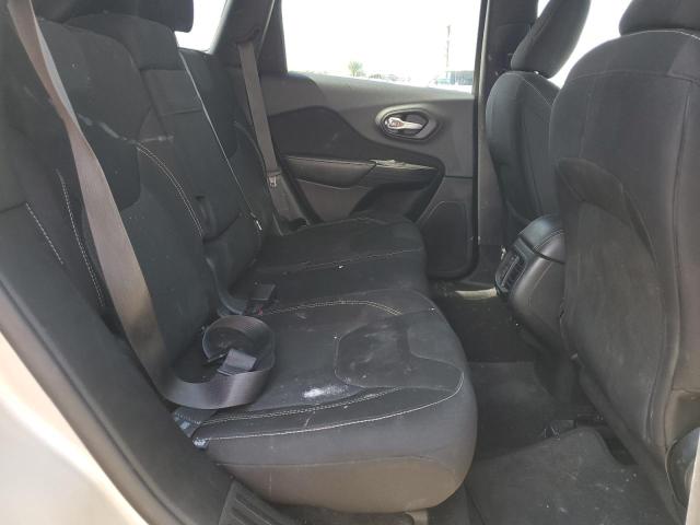 1C4PJMCB0FW633202 Jeep Cherokee Latitude