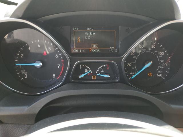 1FMCU9GD5JUB17528 Ford ESCAPE SE