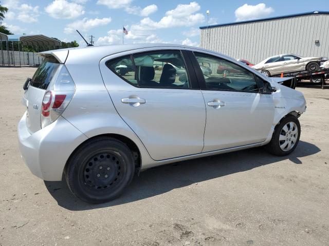 JTDKDTB30E1080035 Toyota PRIUS C