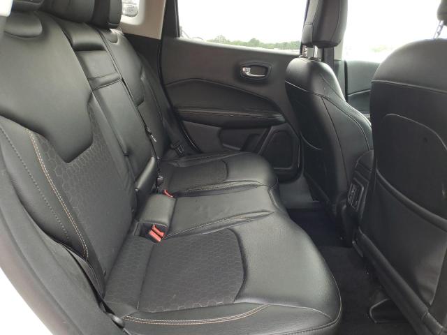3C4NJCBB9JT502352 Jeep Compass Latitude