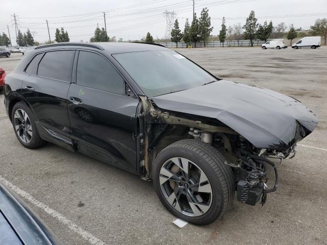 WA1AAAGE0NB013572 Audi E-tron Premium