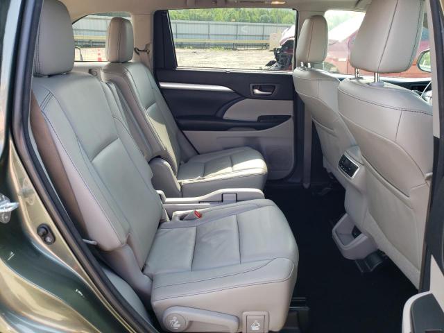 5TDJZRFH3JS862638 Toyota Highlander Se