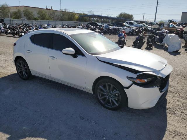 JM1BPBLL4M1305832 Mazda 3 Preferred