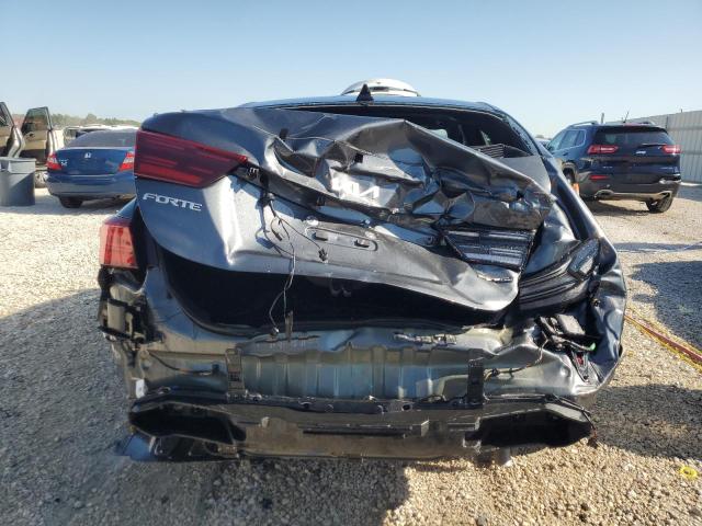 3KPF54AD2NE421690 KIA Forte Gt Line