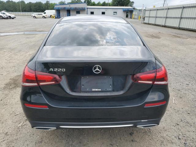 WDD3G4EB0KW021804 Mercedes-Benz A 220