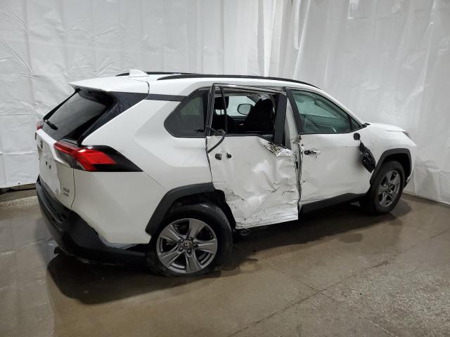 2T3P1RFV9RC424578 Toyota Rav4 Xle