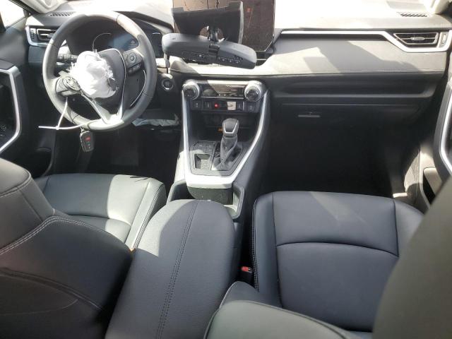 2T3C1RFV2RW321385 Toyota RAV4 XLE P
