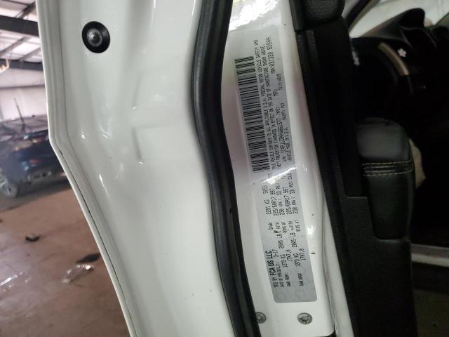 1C4PJLCB4HW661677 Jeep Cherokee Latitude