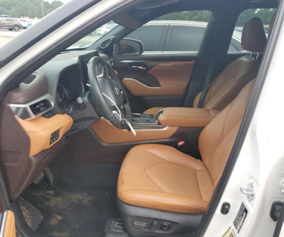 5TDFZRAH4NS130635 Toyota Highlander Platinum