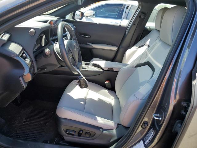 JTHX6JBH4P2135095 Lexus Ux 250h Base