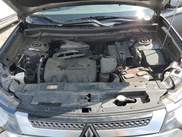 JA4AD3A38KZ020279 Mitsubishi Outlander Se