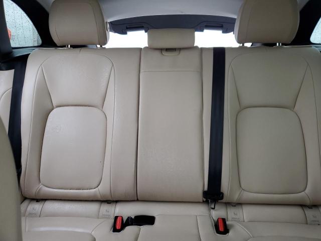SADCJ2BV8HA078552 Jaguar F-pace Premium