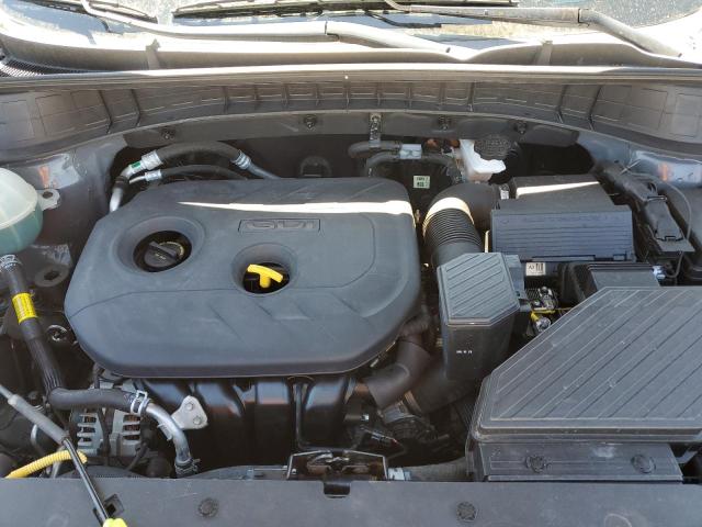 KM8J2CA47KU881563 Hyundai TUCSON SE