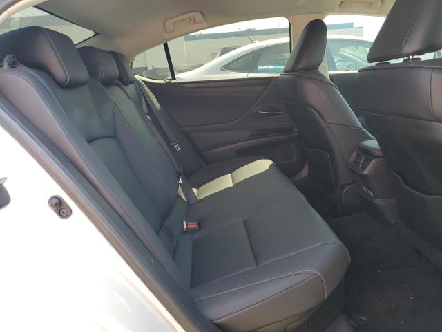 58ADA1C12PU027507 Lexus Es 300h Base