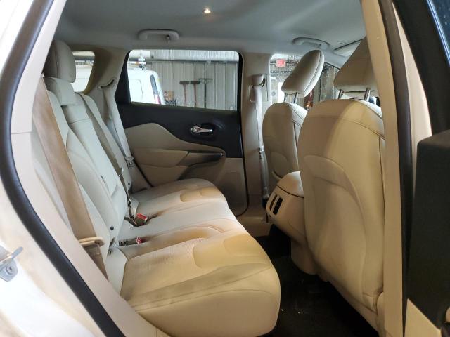 1C4PJLCB4KD357607 Jeep Cherokee Latitude