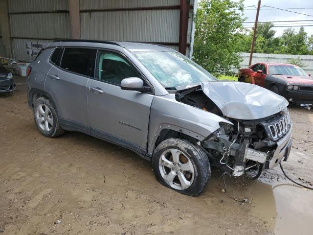 3C4NJDBB0JT239769 Jeep Compass Latitude