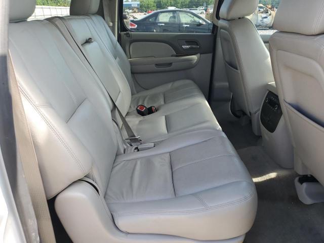 1GNSCJE02ER210267 Chevrolet Suburban C1500 Lt
