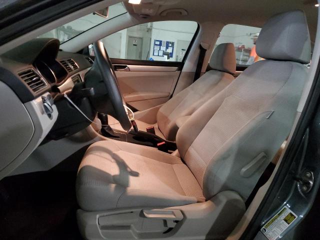 1VWAT7A38HC015043 Volkswagen PASSAT S