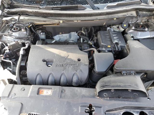 JA4AZ3A34KZ016179 Mitsubishi Outlander Se
