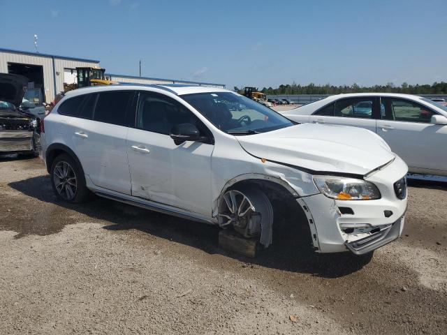 YV4612HM4G1016942 Volvo V60 Cross Country Platinum