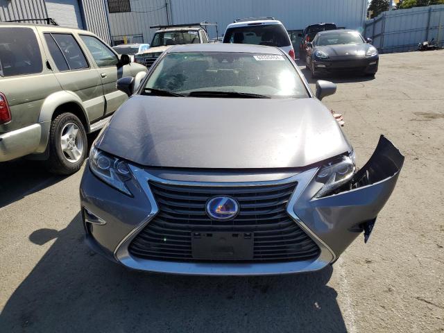 JTHBW1GG9H2140885 Lexus ES 300H