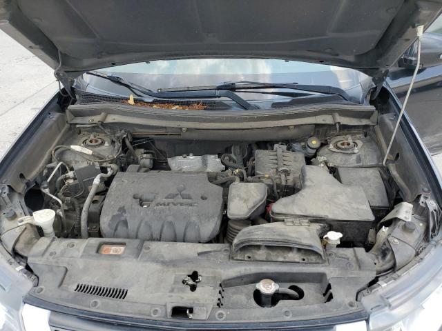 JA4AZ3A39KZ043653 Mitsubishi Outlander Se