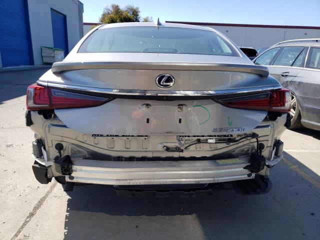 58AB21B17KU002391 Lexus ES 300H