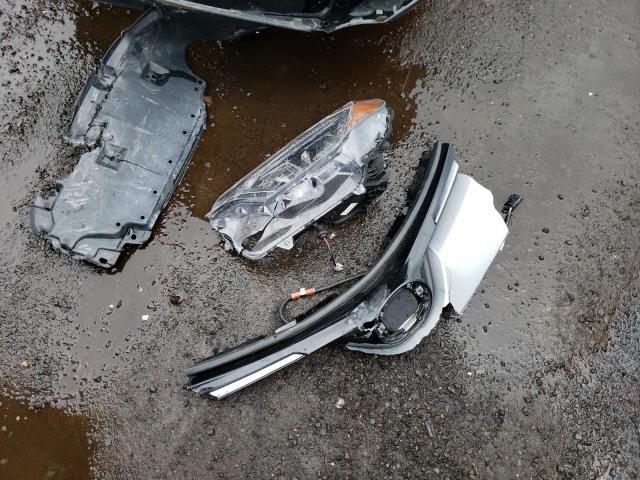 2T3RFREV0HW547825 Toyota Rav4 Xle