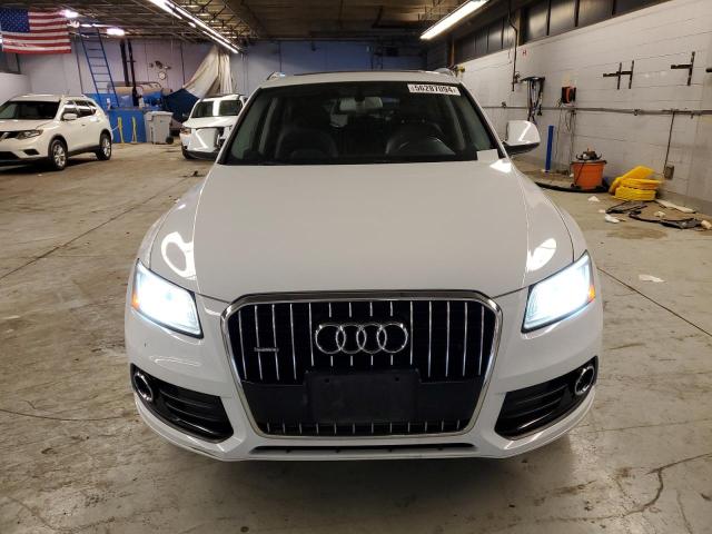 WA1LFAFP7FA045438 Audi Q5 Premium Plus