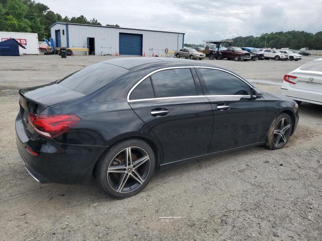 WDD3G4EB0KW021804 Mercedes-Benz A 220
