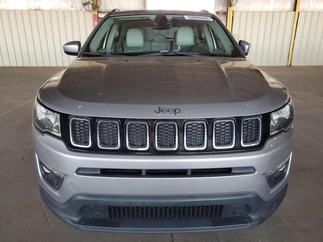 3C4NJCBB1JT165580 Jeep Compass Latitude