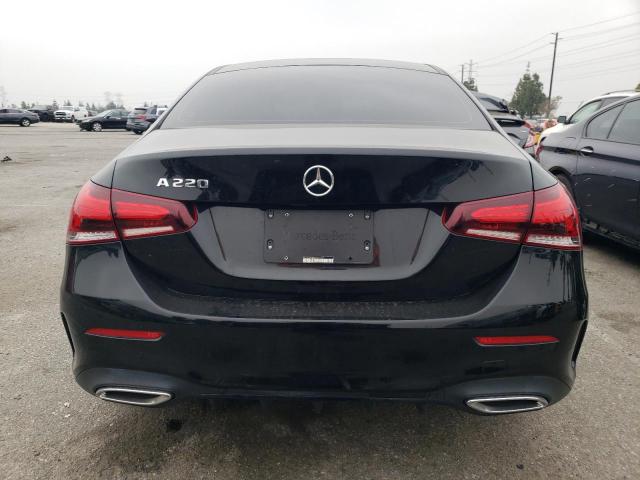 WDD3G4EB6KW025727 Mercedes-Benz A 220