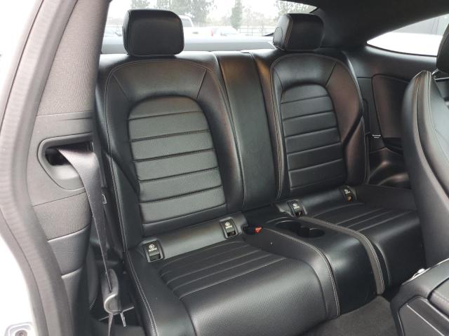 WDDWJ8DB3KF826865 Mercedes-Benz C 300