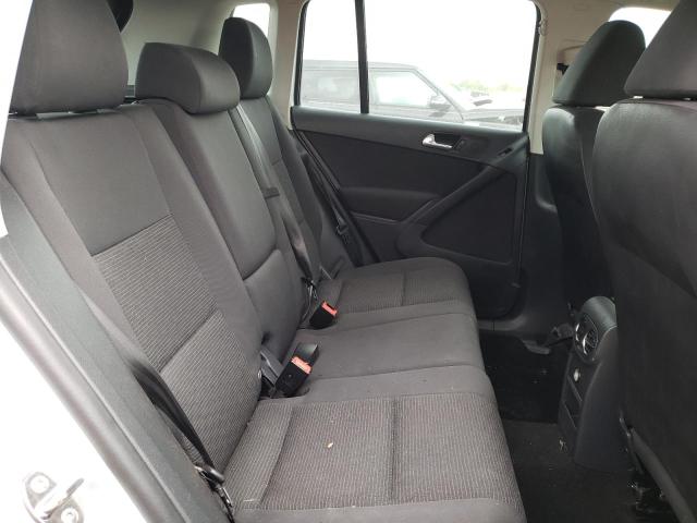 WVGAV7AX1FW586123 Volkswagen TIGUAN S
