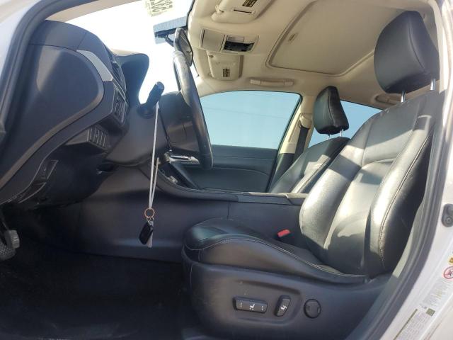 JTHKD5BH8E2187771 Lexus CT 200