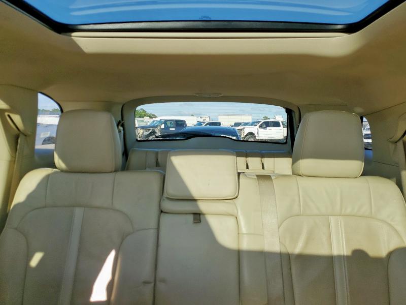 2LMHJ5AT2KBL01778 Lincoln MKT