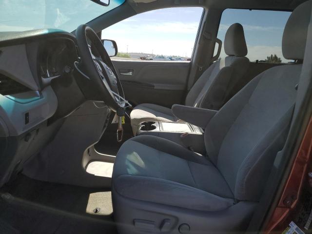 5TDKZ3DC9HS879429 Toyota SIENNA LE