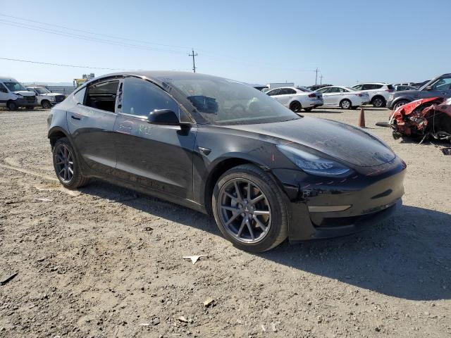 5YJ3E1EB9KF209319 Tesla 2019
