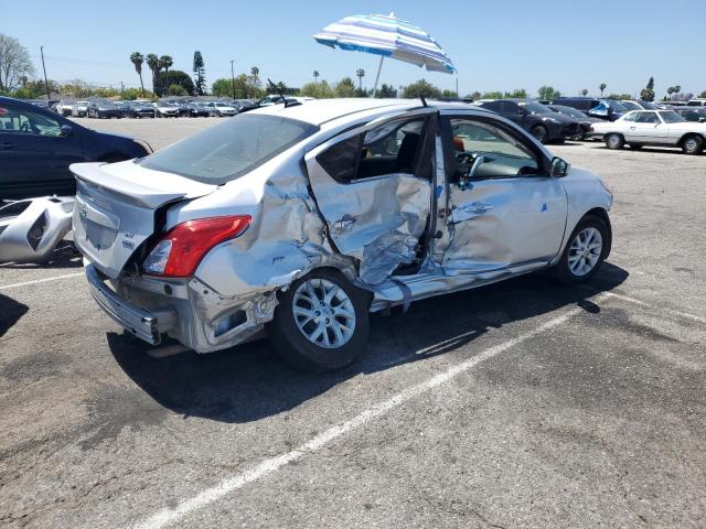 3N1CN7AP2JL867121 Nissan 2018