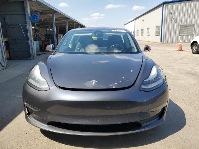 5YJ3E1EB2JF054885 Tesla 2018